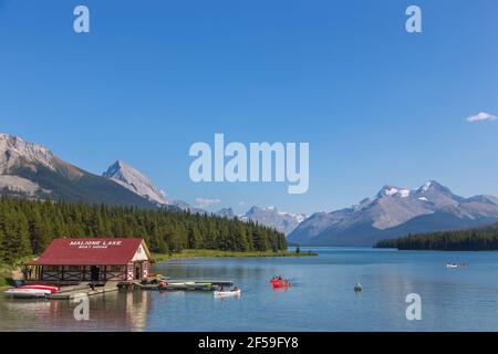 Geographie / Reisen, Kanada, Jasper Badun Nationalpark, Malign Lake Boat House, Additional-Rights-Clearance-Info-not-available Stockfoto