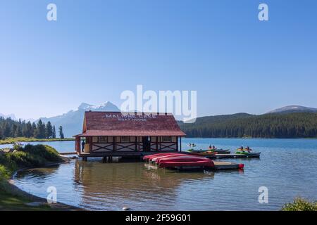 Geographie / Reisen, Kanada, Jasper Badun Nationalpark, Maligne See, Bootshaus, Additional-Rights-Clearance-Info-not-available Stockfoto