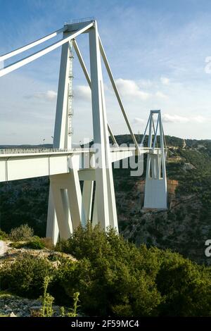 Kabelbrücke, Wadi al-Kauf, Autobahn Bengazi Bayda, Cyrenaica, Libyen Stockfoto