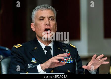 U.S. Cyber Command Commander, National Security Agency Director und Central Security Service Chief General Paul Nakasone spricht bei einer Anhörung zur Untersuchung des United States Special Operations Command und des United States Cyber Command im Rahmen der Überprüfung des Antrags auf Genehmigung der Verteidigung für das Geschäftsjahr 2022 und des Future Years Defence Program, Am Capitol Hill, Donnerstag, 25. März 2021, In Washington.Quelle: Andrew Harnik/Pool via CNP /MediaPunch Stockfoto