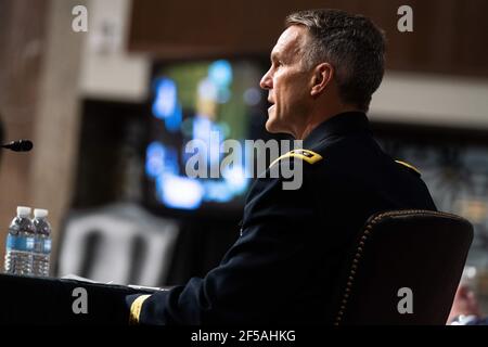 General Richard D. Clarke, USA, Commander, United States Special Operations Command, spricht während einer Anhörung über das „United States Special Operations Command and United States Cyber Command“ mit dem Armed Services Committee des Senats auf dem Kapitolhügel in Washington DC am 25th. März 2021. (Foto von Anna Moneymaker/Pool/Sipa USA) Stockfoto
