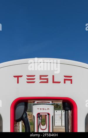 Tesla Supercharger ausgefallen Stockfoto