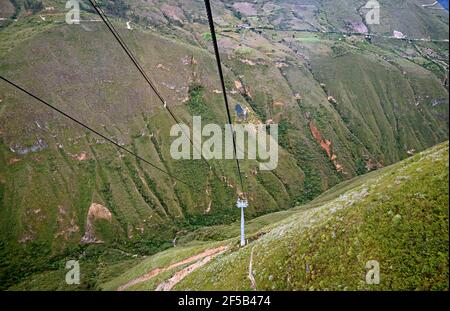 Telecabinas Kuelap Seilbahn-System über die Schlucht für die Kuelap Festung Ruinen in Amazonas Region, Nord-Peru zu erreichen Stockfoto