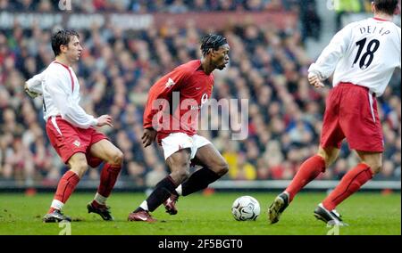 LOUIS SAHA MAN UTD V SOUTHAMPTON 31/1/2004 BILD DAVID ASHDOWNPREMIER FUSSBALL DER LIGA Stockfoto