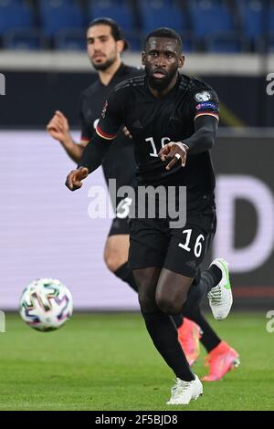 Duisburg, Deutschland. März 2021, 25th. Antonio Rüdiger (Deutschland). GES./Fussball/WM-Qualifikation: Deutschland - Island, 25.03.2021 Fußball/Fussball: WM Qualifikationsspiel: Deutschland gegen Island, Duisburg, Deutschland, 25. März 2021 Quelle: dpa/Alamy Live News Stockfoto