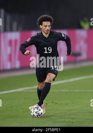 Duisburg, Deutschland. 25th Mär, 2021. firo: 25.03.2021 Fußball, Fußball: Landerspiel Nationalmannschaft WM Qualifikation 2021/2022, Gruppe J, Deutschland, GER - Island Leroy SANE, GER Individual Action Credit: dpa/Alamy Live News Stockfoto