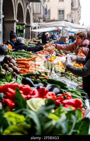 VIC Wochenmarkt, frische und biologische Produkte, Barcelona, Katalonien, Spanien. Stockfoto