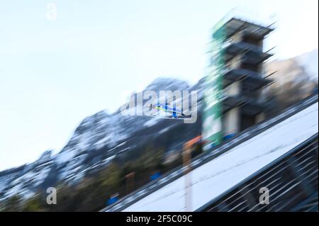 Planica, Slowenien. März 2021, 25th. Der Norweger Robert Johansson tritt beim FIS Skisprung-Weltcup Flying Hill Einzelwettbewerb in Planica an. (Foto von Milos Vujinovic/SOPA/Sipa USA) Quelle: SIPA USA/Alamy Live News Stockfoto