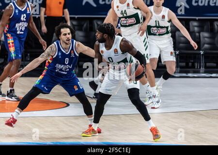 Istanbul, Türkei. März 2021, 25th. #0 Shelvin Mack von Panathinaikos OPAP Athen spielt gegen Anadolu Efes Istanbul in Runde 31 der 2020/2021 Turkish Airlines Euroleague regulären Saison in der Sinan Erdem Sports Arena. (Endnote; Anadolu Efes Istanbul 85:65 Panathinaikos OPAP Athens) (Foto: Nicholas Muller/SOPA Images/Sipa USA) Quelle: SIPA USA/Alamy Live News Stockfoto