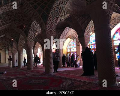 shiraz, Iran - 27. märz 2017: Fotos von Antiquitäten schöne Architekturen und Arabisken in shiraz Stockfoto