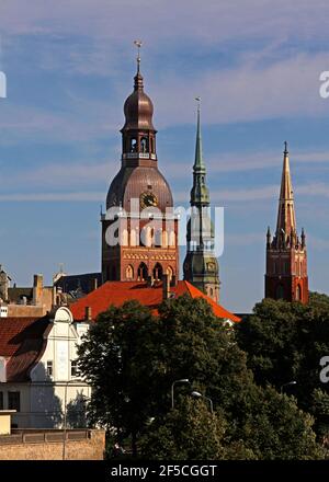 Geographie / Reisen, Lettland, Baltikum, Riga, Altstadt, dom und Petrikirche (f, Additional-Rights-Clearance-Info-not-available Stockfoto