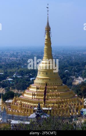 Die Aung Setkaya Pagode in der Nähe von Monywa in Sagaing Division von Myanmar (Burma). Stockfoto