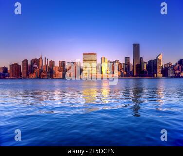 2002 HISTORISCHE SKYLINE VON MIDTOWN MANHATTAN NEW YORK CITY USA Stockfoto