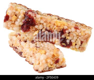 Müsliriegel mit Preiselbeeren und Puffreis. Stockfoto