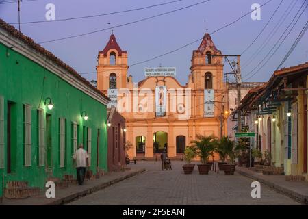 Kuba, Camaguey, Provinz Camaguey, Plaza Del Carmen, Iglesia de Nuestra Señora del Carmen Stockfoto