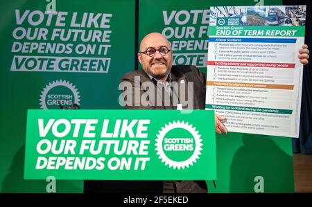 North Queensferry, Schottland, Großbritannien. 26. März 2021. IM BILD: Die schottischen Grünen werden heute den Beginn ihrer Parteikonferenz mit der Enthüllung einer ‘Report Card' zum Ende der Amtszeit markieren, die die Leistungen der Partei während der letzten Legislaturperiode hervorhebt. Quelle: Colin Fisher/Alamy Live News Stockfoto