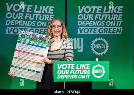 North Queensferry, Schottland, Großbritannien. 26. März 2021. IM BILD: Lorna Slater - Co-Vorsitzende der Scottish Green Party. Die schottischen Grünen werden heute den Beginn ihrer Parteikonferenz mit der Enthüllung einer ‘Report Card' zum Ende der Amtszeit markieren, die die Leistungen der Partei während der letzten Legislaturperiode hervorhebt. Quelle: Colin Fisher/Alamy Live News Stockfoto