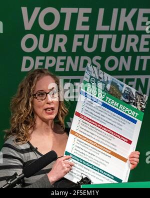 North Queensferry, Schottland, Großbritannien. 26. März 2021. IM BILD: Lorna Slater - Co-Vorsitzende der Scottish Green Party. Die schottischen Grünen werden heute den Beginn ihrer Parteikonferenz mit der Enthüllung einer ‘Report Card' zum Ende der Amtszeit markieren, die die Leistungen der Partei während der letzten Legislaturperiode hervorhebt. Quelle: Colin Fisher/Alamy Live News Stockfoto