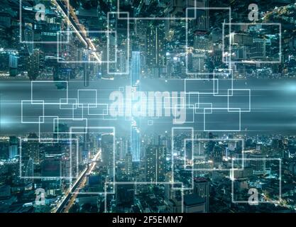 Technologie Internet der Sache über dem Panorama von Bangkok Stadtbild bei Nacht, Business-Architektur und Gebäude mit Tourist, Technologie smart c Stockfoto