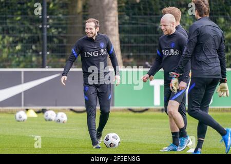 ZEIST, NIEDERLANDE - MÄRZ 26: Daley Blind von Holland während der Niederländischen Trainings- & Pressekonferenz auf dem KNVB Campus am 26. März 2021 in Zeist, Ne Stockfoto