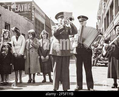 Trio. Heilsarmee, San Francisco, Kalifornien. 1939. Foto von Dorothea lange. Stockfoto