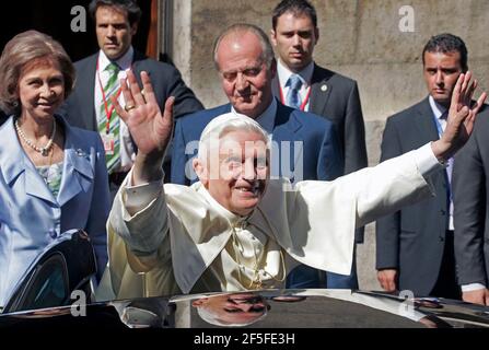 Valencia, Spagna. 09th. Juli 2006. 09. Juli 2006 : Papst Benedikt XVI. Während der Apostolischen Reise nach Valencia (Spanien) anlässlich des Fünften Welttreffens der Familien Quelle: Independent Photo Agency/Alamy Live News Stockfoto