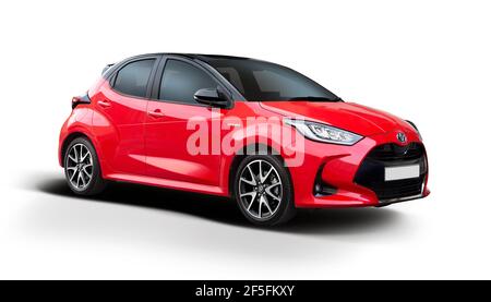 Rote Heckklappe Auto isoliert auf weißem Hintergrund Stockfoto