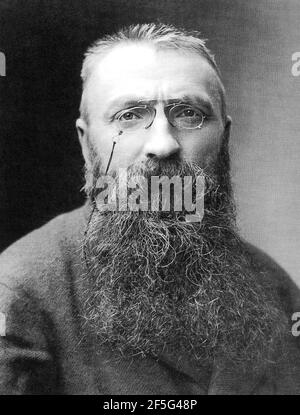 Vintage-Porträtfoto des französischen Bildhauers Auguste Rodin (1840 – 1917). Foto ca. 1891. Stockfoto