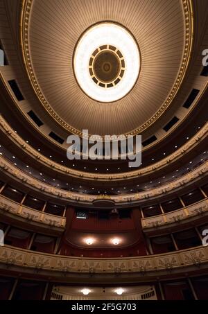 Besuch Der Wiener Staatsoper Stockfoto
