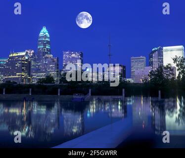 2003 HISTORISCHE DOWNTOWN SKYLINE CHARLOTTE MACKLENBURG COUNTY NORTH CAROLINA USA Stockfoto