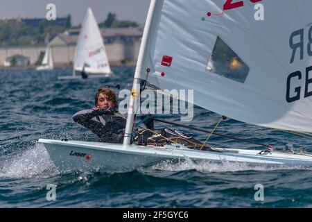 Seemann bei der ILCA Laser Radial Youth World Championships 2019 Stockfoto