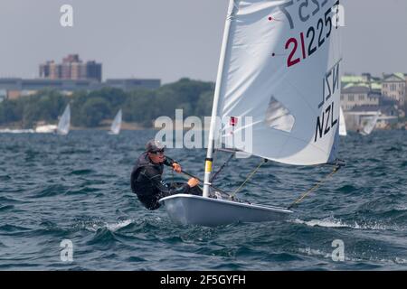 Seemann bei der ILCA Laser Radial Youth World Championships 2019 Stockfoto