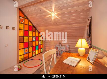 Holzhaus 1 in Buzuny Dorf. Weißrussland Stockfoto