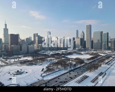 Winter in Chicago Windy City : Downtown Blick auf den Schnee der Windy City Stockfoto