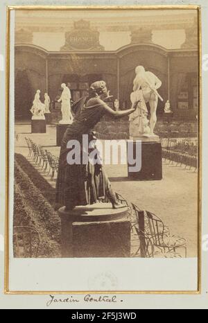 Groupe de Statues dans le Jardin Central. Léon & Lévy (Französisch, aktiv 1864 - 1913 oder 1920) Stockfoto
