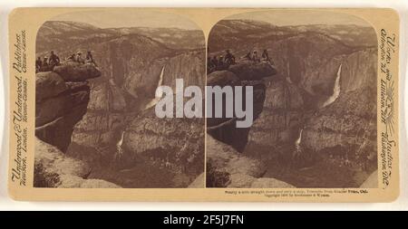 Fast eine Meile geradeaus und nur einen Schritt, Yosemite von Glacier Point, Cal.. Strohmeyer & Wyman Stockfoto