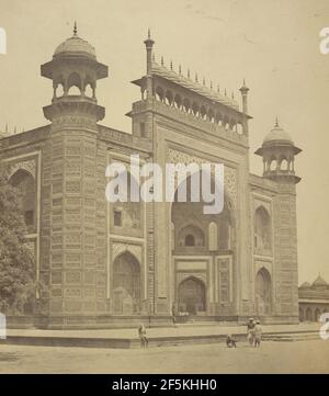 Das Tor des Taj Mahal. Felice Beato (Englisch, geboren Italien, 1832 - 1909) Stockfoto