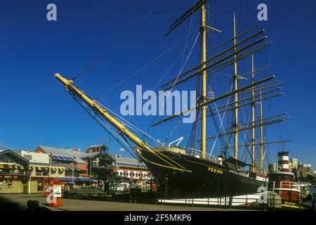 2003 HISTORISCHE HOCHSCHIFFE SOUTH STREET SEAPORT DOWNTOWN MANHATTAN NEU YORK CITY USA Stockfoto