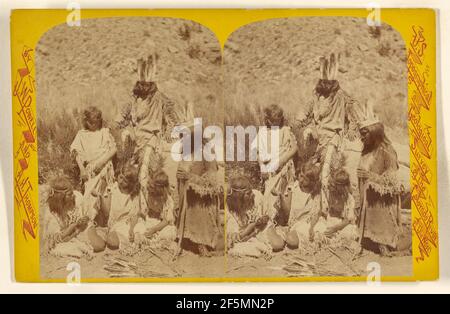 Die Halskette. Kai-Vav-Its. Ein Stamm der Pai Utes, lebt auf...Kai-bab Plateau,...Grand Canon...Colorado.... John K. Hillers (amerikanisch, 1843 - 1925) Stockfoto