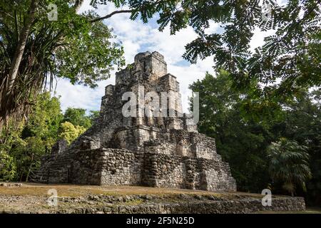 El castillo Ruinen des alten Maya-Tempels in Muyil, Quintana Roo, Halbinsel Yucatan, Mexiko Stockfoto