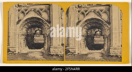 Norman Doorway, Glastonbury Abbey. Unbekannter Hersteller, britisch Stockfoto