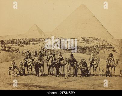 Gîzeh - die Abreise von S.R.H. dem Prinzen von Wales und Suite von den Pyramiden. Francis Bedford (Englisch, 1815/1816 - 1894) Stockfoto