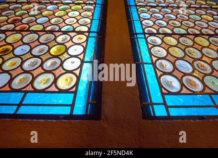 Innenfragment der Matthiaskirche - die Kirche der Himmelfahrt der Budaer Burg. Budapest, Ungarn Stockfoto