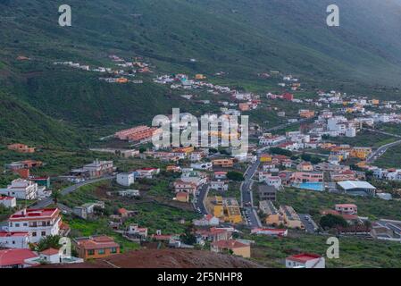 Sonnenuntergang über La Frontera Stadt bei EL Hierro, Kanarische Inseln, Spanien. Stockfoto