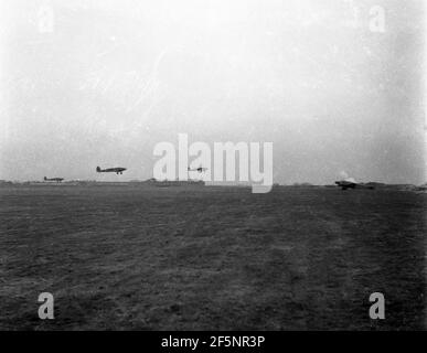 Wehrmacht Luftwaffe Bomber Heinkel He 111H Ostfront - Deutsche Luft Force Bomber Heinkel He 111 H Ostfront Stockfoto