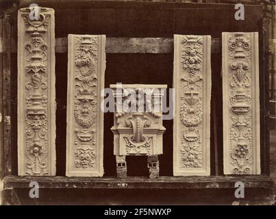 Pilastres du Grand Foyer. Arabesken et chapiteau.. Louis-Émile Durandelle (Französisch, 1839 - 1917) Stockfoto