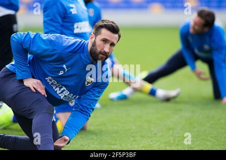 LONDON, GROSSBRITANNIEN. MÄRZ 27th Ollie Palmer von AFC Wimbledon erwärmt sich während des Sky Bet League 1-Spiels zwischen AFC Wimbledon und Northampton Town in der Plough Lane, Wimbledon am Samstag, 27th. März 2021. (Quelle: Federico Maranesi) Quelle: MI News & Sport /Alamy Live News Stockfoto