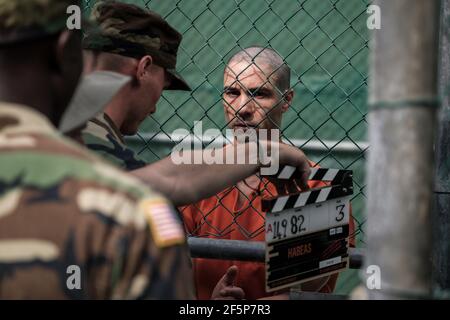 TAHAR RAHIM in MAURETANIAN (2021), Regie KEVIN MACDONALD. Bild: Wonder Street / 30WEST / BBC Films / Album Stockfoto