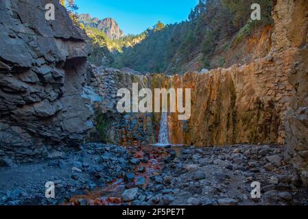 Cascada de Los Colores in Caldera de Taburiente in La Palma, Kanarische Inseln, Spanien. Stockfoto