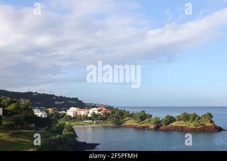 Villen und Landschaft rund um Tapion Shoal auf der karibischen Insel St. Lucia. Stockfoto